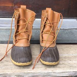 Kid’s LL Bean boots- like new condition- sz 3